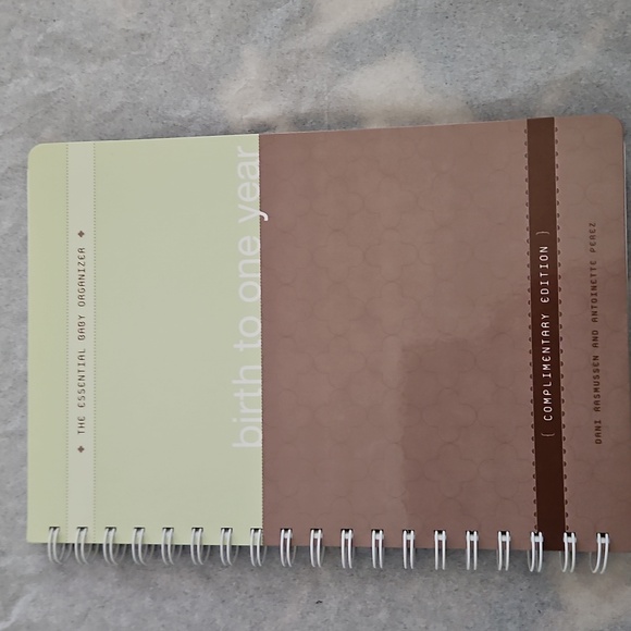 Baby Essentials New Parent or Shower Gift Set Boy Girl - Picture 4 of 10